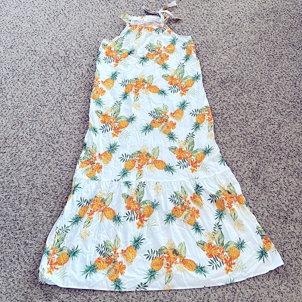 Chloe & Rene Womens Pineapple Floral print maxi dress size small